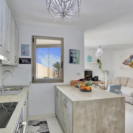 Downwind Villa, Pool, Parking, Fibre La Tejita