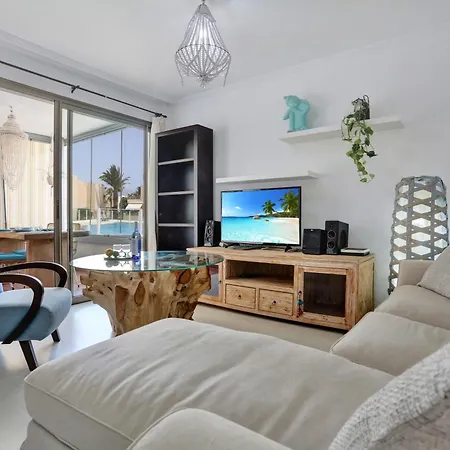 Downwind Villa, Pool, Parking, Fibre Casa vacanze