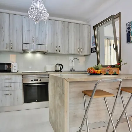 Casa vacanze Downwind Villa, Pool, Parking, Fibre *