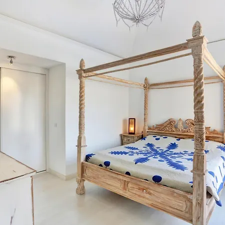 Semesterbostad Downwind Villa, Pool, Parking, Fibre *