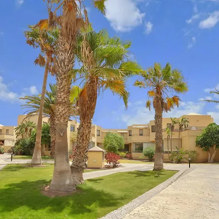 Downwind Villa, Pool, Parking, Fibre Casa de Férias